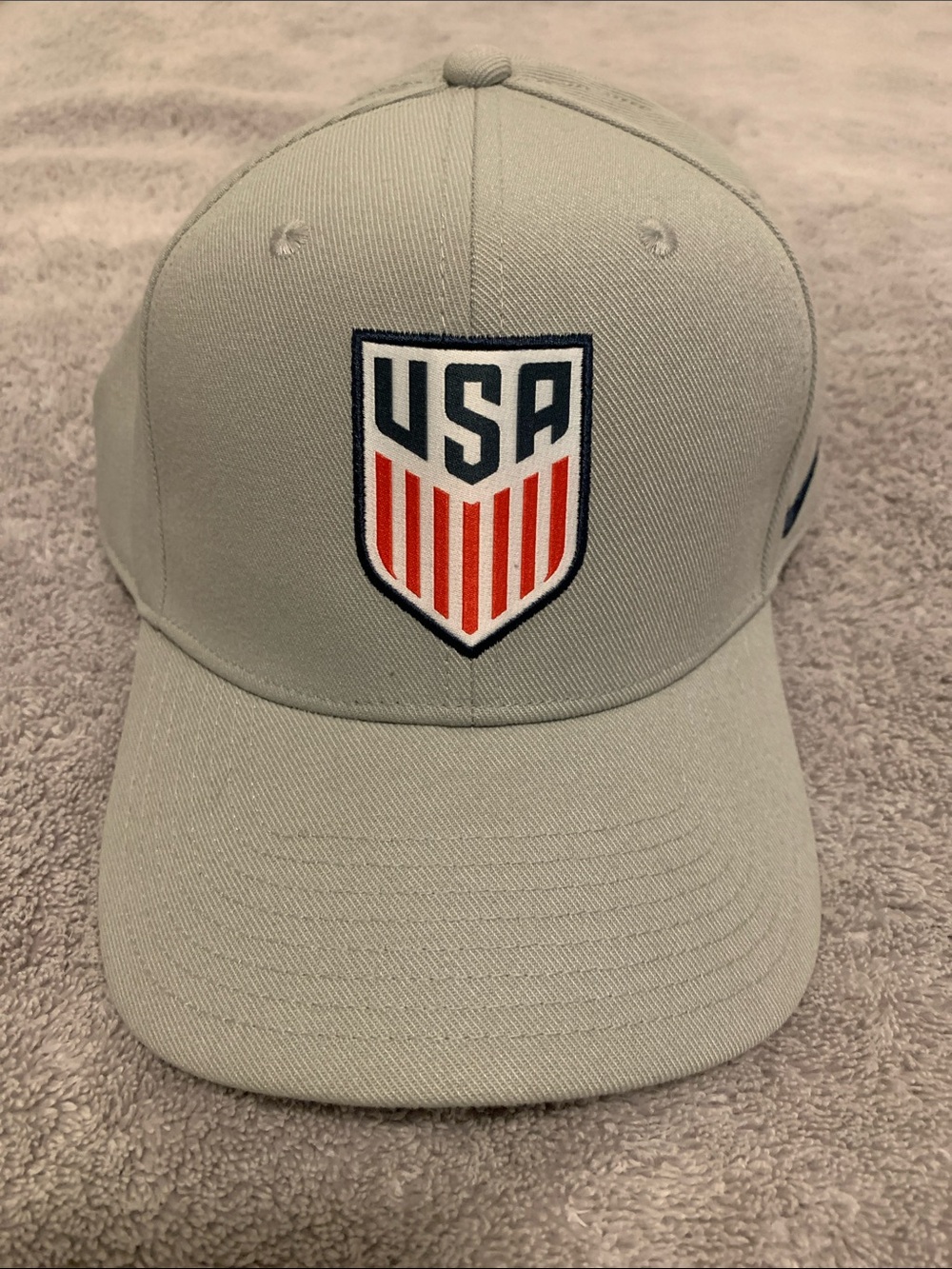Men’s USA soccer Nike hat!